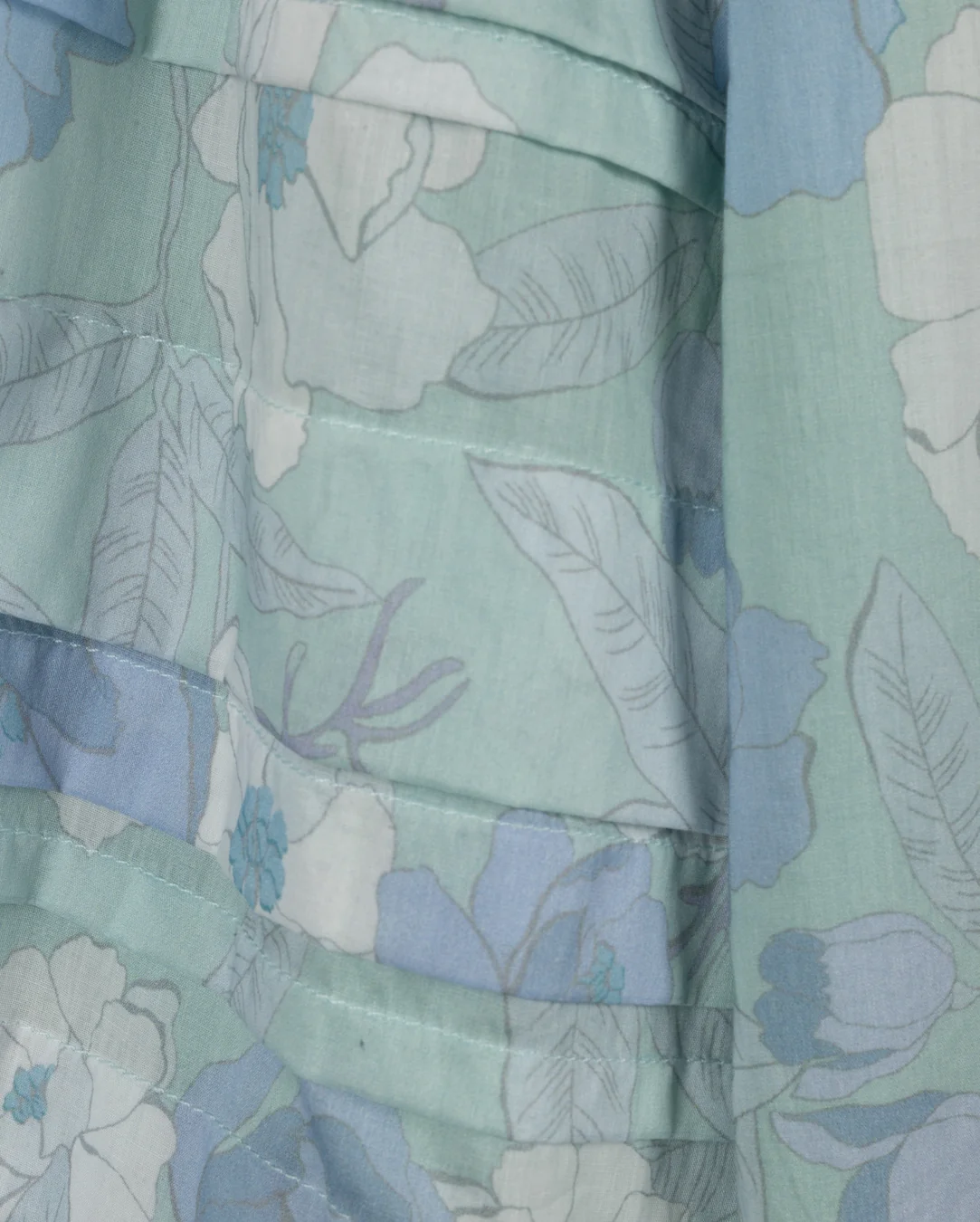 Floral Printed Pleated Detail Blouse - Image 2
