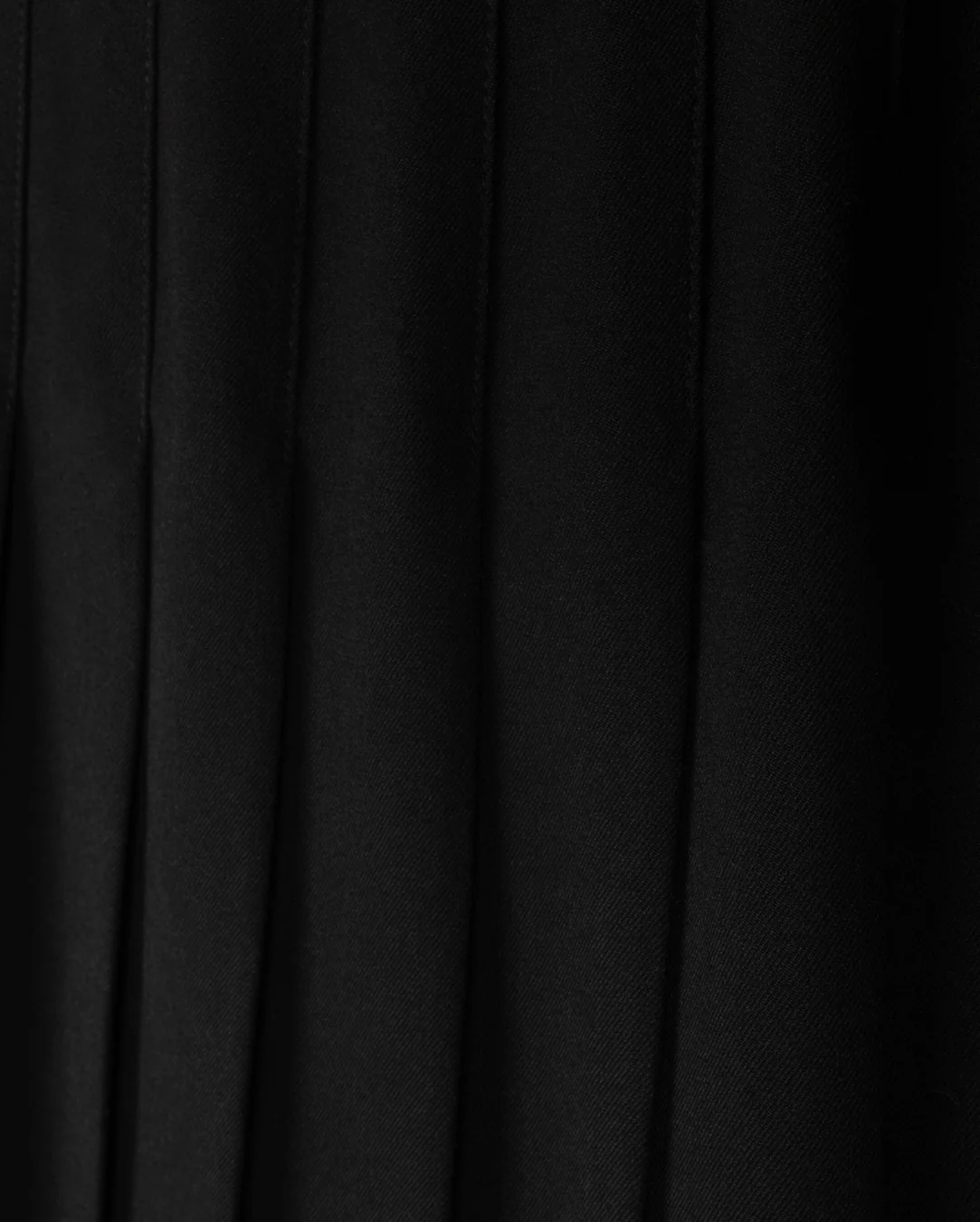 Simple Pleated Skirt - Image 4