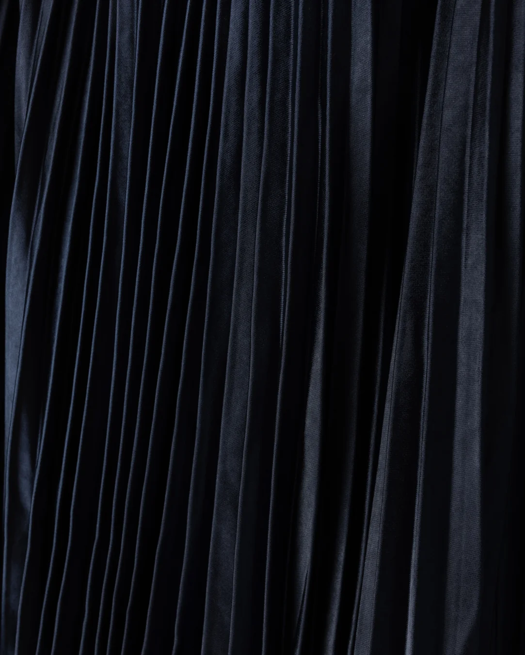 Teel Pleated Midi Skirt - Image 6
